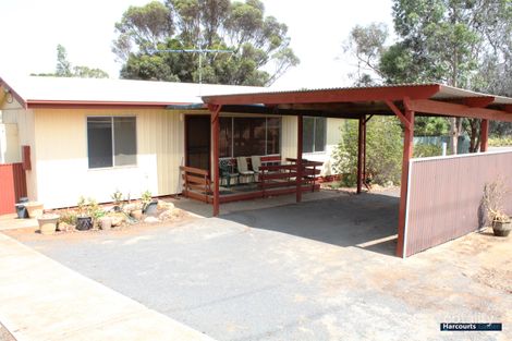 17 Malcolm St, Hamley Bridge, SA 5401