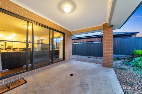 Property photo of 13 Hibernia Place Cranbourne East VIC 3977