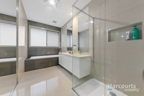 Property photo of 5 Lomandra Way Cairnlea VIC 3023