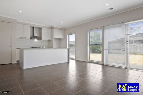 Property photo of 13 Laurence Way Tarneit VIC 3029