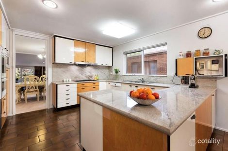 Property photo of 13 Yanakie Crescent Caulfield North VIC 3161