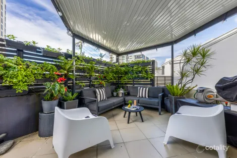 Property photo of 2/68 Sixth Avenue Maroochydore QLD 4558