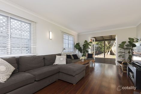 Property photo of 5 Farnham Street Fig Tree Pocket QLD 4069