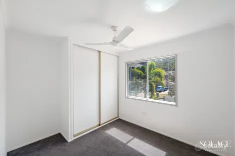 Property photo of 9 Acacia Court Kin Kora QLD 4680