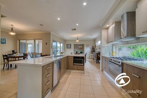 Property photo of 14 Riddell Grove Pakenham VIC 3810
