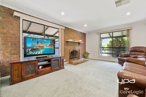 Property photo of 4 Dargie Court Sunbury VIC 3429