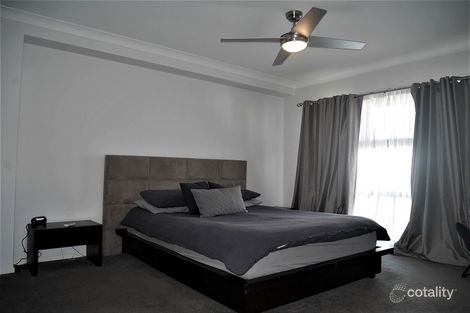 Property photo of 39 Jenkinson Drive Elizabeth Hills NSW 2171