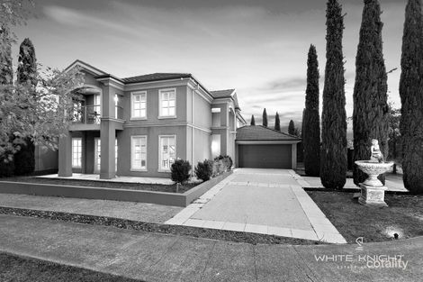 Property photo of 2 Strathvea Lane Caroline Springs VIC 3023
