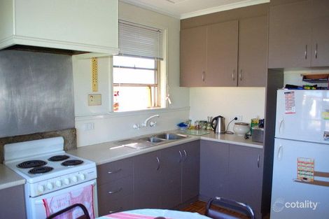 Property photo of 2 Dear Court Shepparton VIC 3630