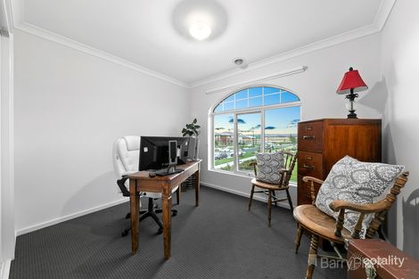 Property photo of 4 Corbin Walk Officer South VIC 3809