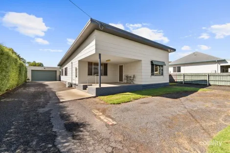 52 Gibney St, Maffra, VIC 3860