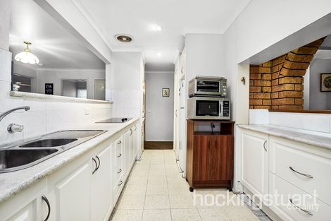Property photo of 2 Argyll Circuit Melton West VIC 3337