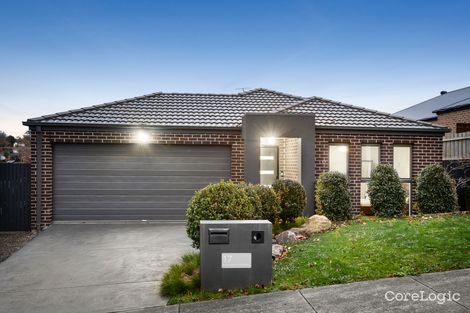 Property photo of 17 Buscombe Crescent Drouin VIC 3818