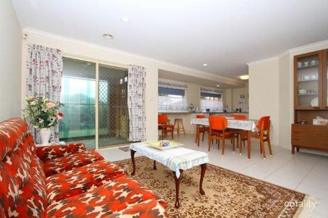 Property photo of 19 Avenham Court Hillside VIC 3037