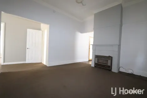 Property photo of 31 Greaves Street Inverell NSW 2360