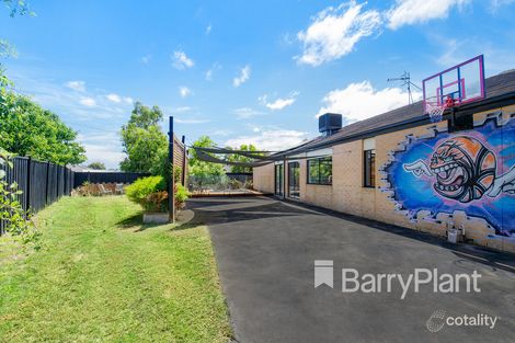 Property photo of 3 Wallaby Drive Rosebud VIC 3939