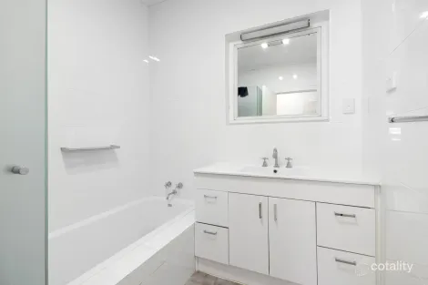Property photo of 36 Hampden Road Mount Barker SA 5251