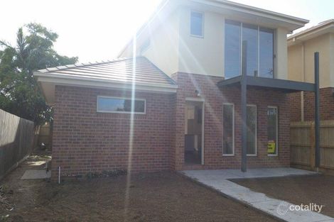 19 Elizabeth St, Cranbourne North, VIC 3977