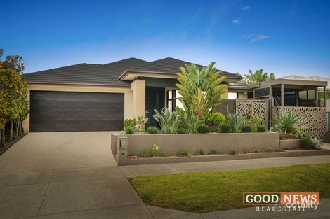Property photo of 11 Avonmore Way Weir Views VIC 3338