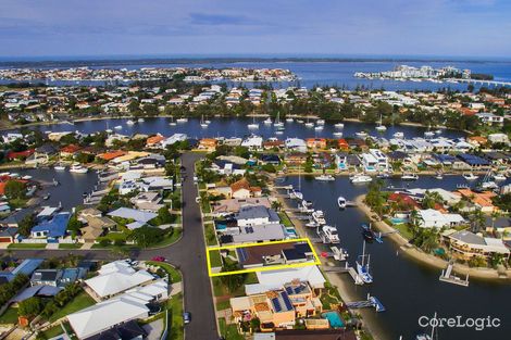 Property photo of 16 Dobell Avenue Paradise Point QLD 4216