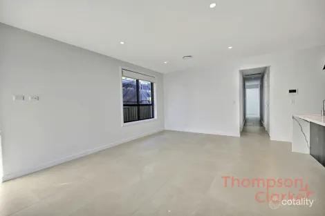Property photo of 19 Rowcliff Circuit Lochinvar NSW 2321