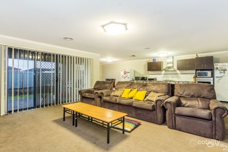 Property photo of 7 Greenaway Terrace Cranbourne East VIC 3977