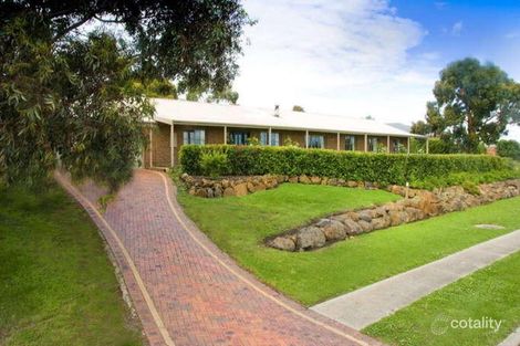 9 Wyralla Cres, Gisborne, VIC 3437