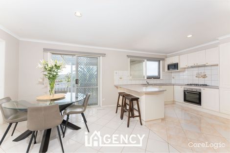 Property photo of 24 Mildura Crescent Endeavour Hills VIC 3802