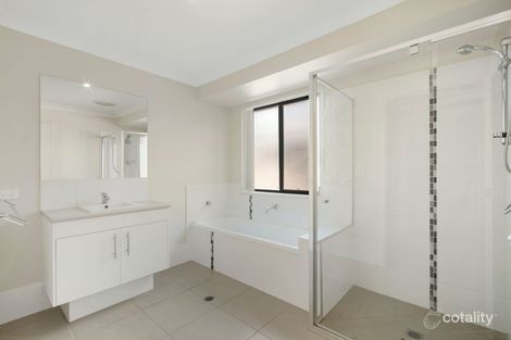 Property photo of 22 Dandelion Drive Springfield Lakes QLD 4300