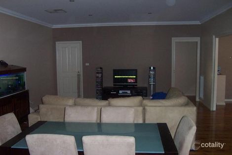 Property photo of 3 Settlers Place Young NSW 2594
