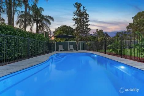 Property photo of 1 Illawong Way Karana Downs QLD 4306