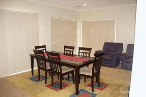 Property photo of 21 Celendine Place Hillside VIC 3037