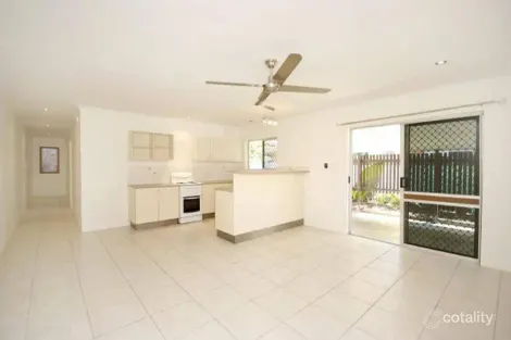 177 Greenslopes St, Edge Hill, QLD 4870