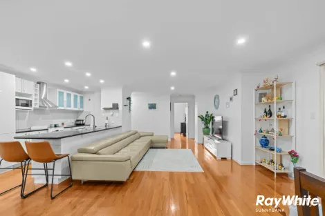 Property photo of 5 Voss Boulevard Heritage Park QLD 4118