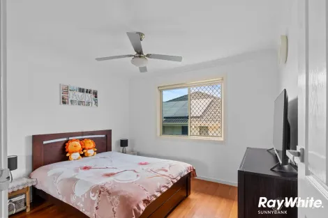 Property photo of 5 Voss Boulevard Heritage Park QLD 4118