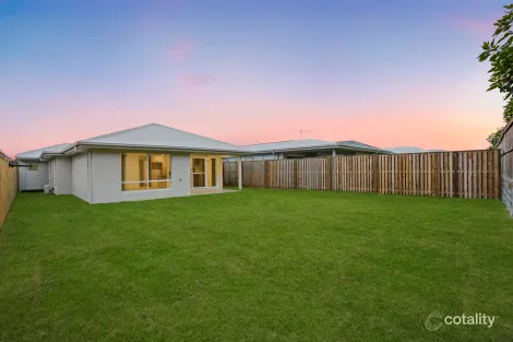 Property photo of 12 Garnet Court Chambers Flat QLD 4133