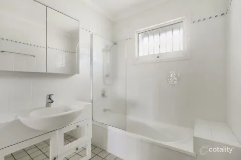 Property photo of 9 Harriet Street Red Hill QLD 4059