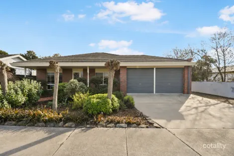 32 WILMOTH AVE, HORSHAM, VIC 3400