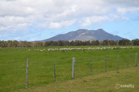 Property photo of 102 South Coast Highway Orana WA 6330