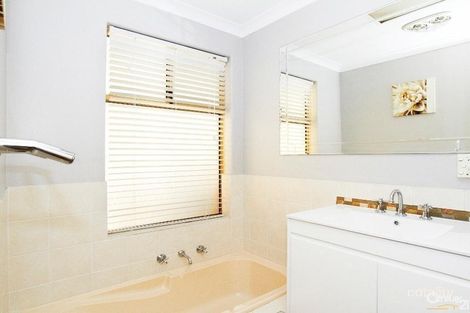 Property photo of 31 Miranda Way Gosnells WA 6110