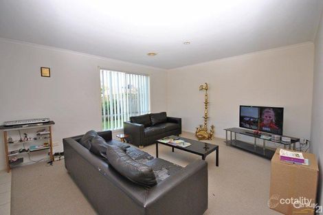 Property photo of 4 Larne Close Berwick VIC 3806