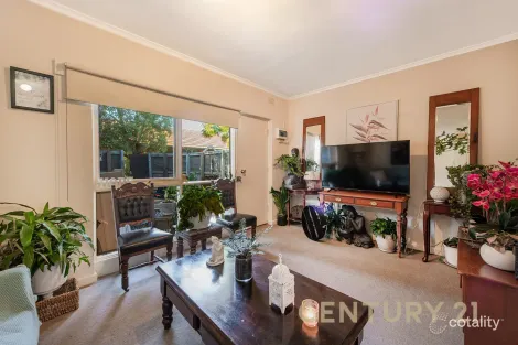Property photo of 2/4 Holloway Street Ormond VIC 3204