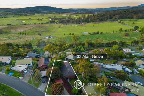 Property photo of 32 Alan Grove Woori Yallock VIC 3139