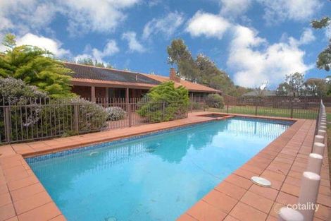 Property photo of 10 Airdrie Mews Greenvale VIC 3059