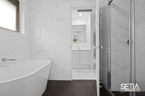 Property photo of 4 Joanie Place Glendenning NSW 2761