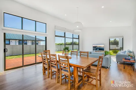 Property photo of 10 Beachrock View East Devonport TAS 7310
