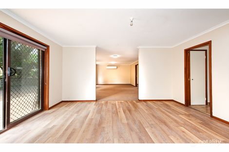 Property photo of 18 Buronga Drive Springdale Heights NSW 2641