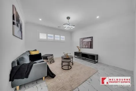 Property photo of 35 Greenleaf Circuit Tarneit VIC 3029