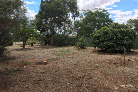 12 Herbert Rd, York, WA 6302