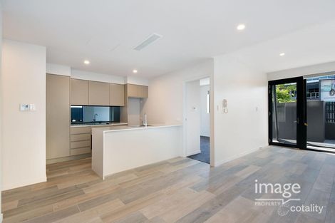 17-19 Haig St, Coorparoo, QLD 4151